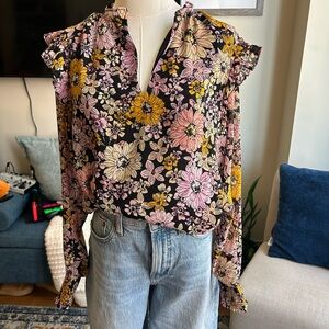 Michael Kors Floral Ruffle Sleeve Women's Top size medium